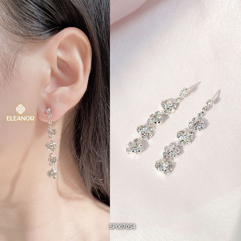 Bông tai nữ dáng dài đính đá đi tiệc Eleanor Accessories phụ kiện trang sức khuyên tai cô dâu 7046