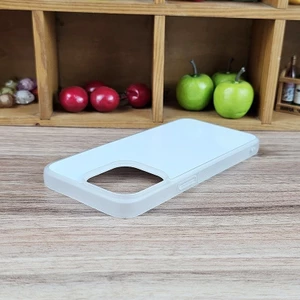 Ốp iphone trắng, toàn bộ ốp là màu trắng