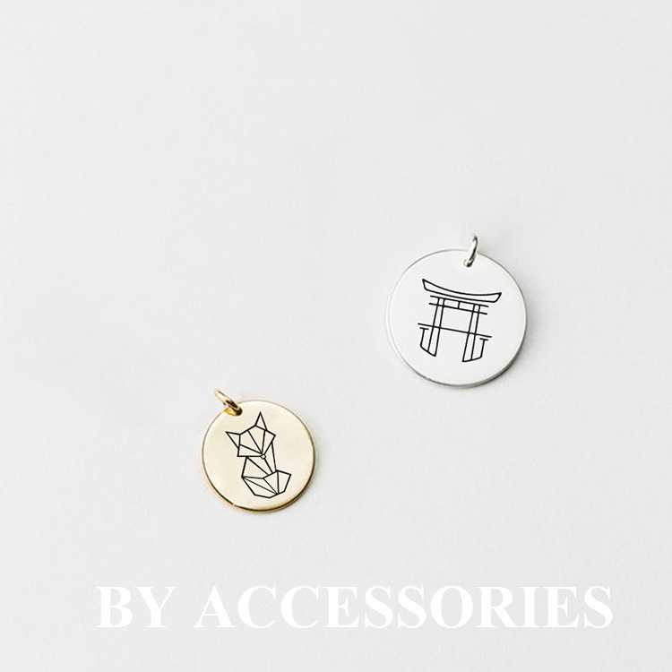 Dây chuyền thép không gỉ mặt tròn khắc hình chữ theo yêu cầu WN23109 BY ACCESSORIES