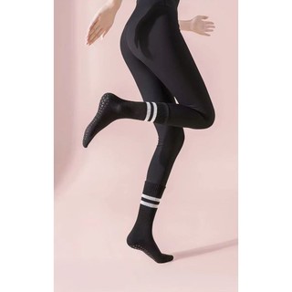 Tất thể thao nữ, freesize, chất liệu dệt kim từ sợi tổng hợp 98,3% Polyester + 1,7% Spandex TYG01