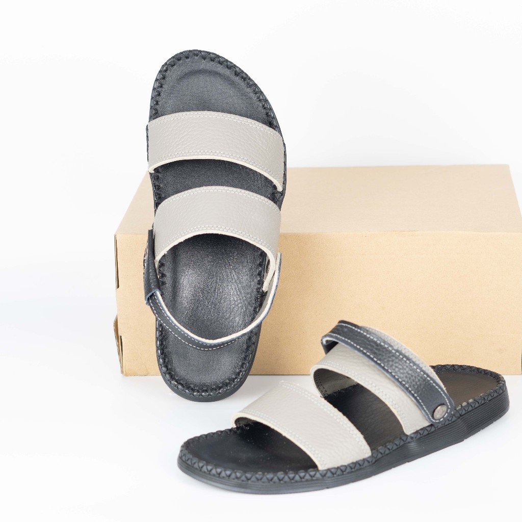 Dép Sandal Quốc Dân Halita, đế nhẹ , mặt da mang êm chân .