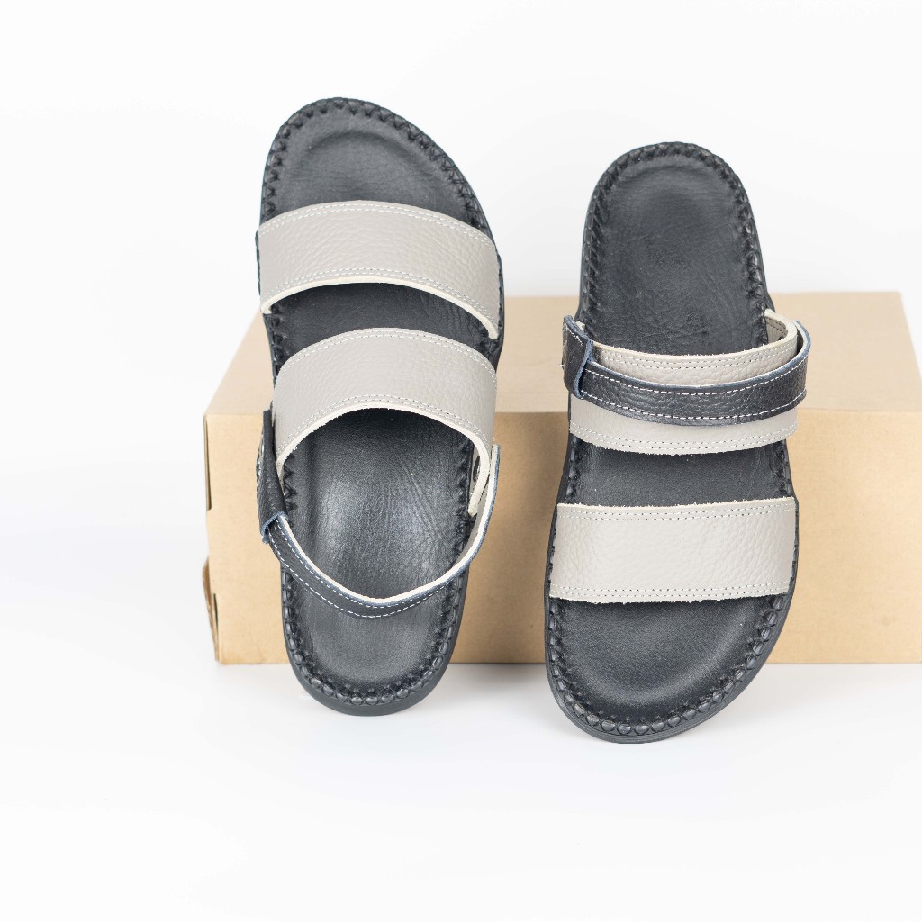Dép Sandal Quốc Dân Halita, đế nhẹ , mặt da mang êm chân .