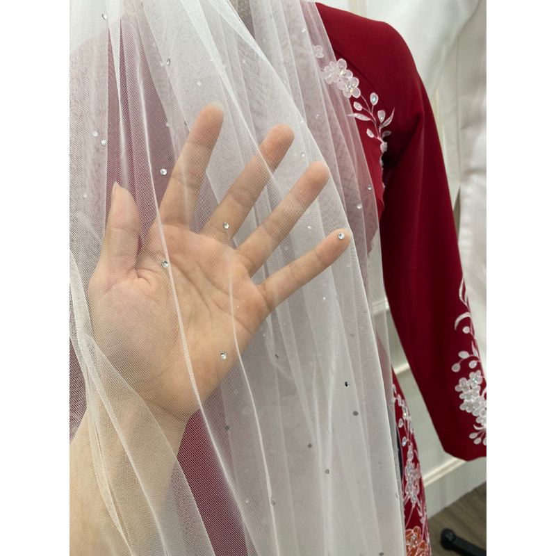 voan cô dâu đính đá lấp lánh