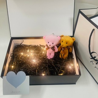 (30*20*11cm) Hộp quà tặng Gift Fou You kèm phụ kiện hoa nhí, gấu, đèn led, phụ kiện sang trọng