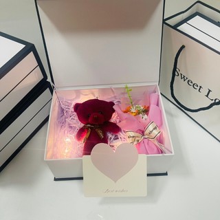 (SWL) Hộp túi quà xinh xắn kèm phụ kiện bó hoa nhí, gấu bông nhiều màu , quà tặng sinh nhật, valentine ý nghĩa