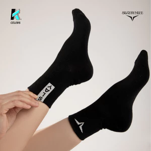Tất thời trang SLAY BY MLEE được làm từ sợi tổng hợp, phụ kiện kết hợp cùng giày SLAY