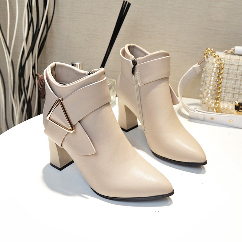Boots nữ, ĐẶT TĂNG 1 SIZE, bốt nữ cao 8cm loại cao cấp, đính khuyên tam giác, sang đẹp, quý phái