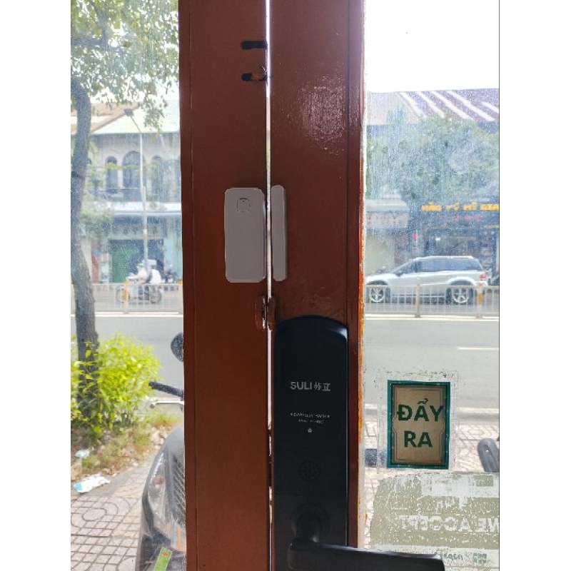 Cảm biến đóng mở cửa thông báo qua App Tuya Wifi theo dõi lịch sử/Door sensor