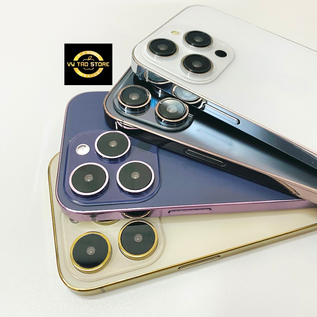 Mô hình và hộp 14pro và 14promax trưng bày có logo Táo tỉ lệ (1:1)