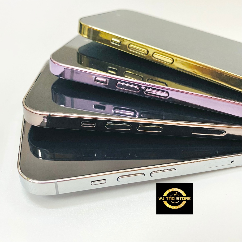 Mô hình và hộp 14pro và 14promax trưng bày có logo Táo tỉ lệ (1:1)