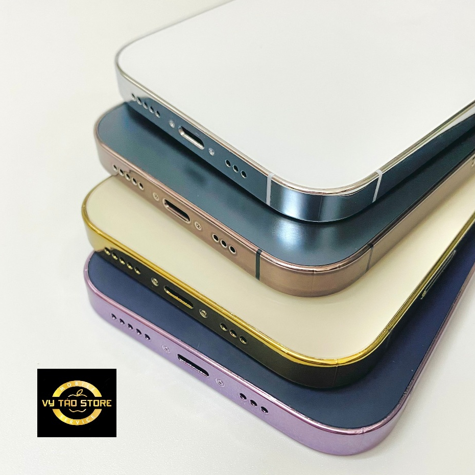 Mô hình và hộp 14pro và 14promax trưng bày có logo Táo tỉ lệ (1:1)