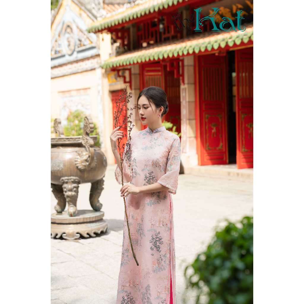 Áo Dài Mộc Viên The Kat House (không kèm quần), chất tơ ánh thêu nổi bên trong lót lụa cao cấp, dáng suông