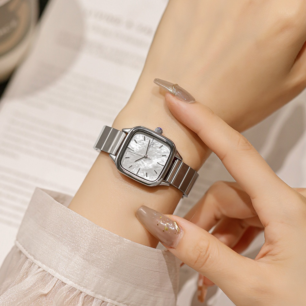 Đồng hồ nữ Leona Rosalind 81604 có khí chất đơn giản, dây thép mặt vuông, đồng hồ niche sang trọng
