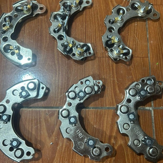 Đi ốt máy phát xe trung quốc. Vỉ Đi ốt 3 4 5 chân xe tải