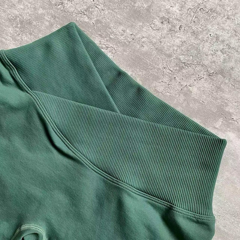 Ảnh Quần short đùi nữ tập gym yoga cạp chéo lưng V co giãn thấm hút mồ hôi GP116 4