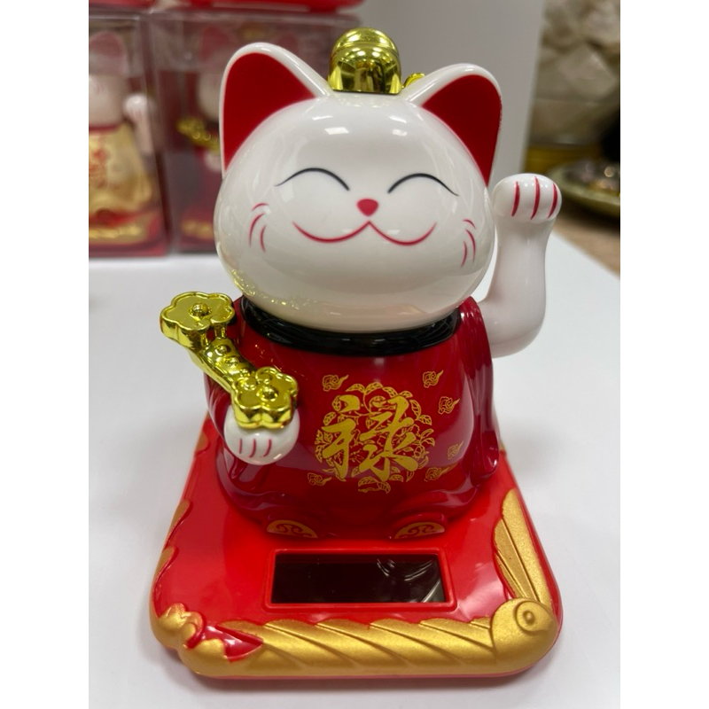 Mèo Thần Tài năng lượng