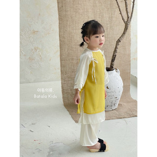 (ĐÃ KÈM QUẦN) Áo dài Tết 2024 cho bé Batala Kids, ÁO DÀI cách tơ cao cấp 2 MÀU ĐỎ, VÀNG hoạ tiết nổi bật cho bé gái