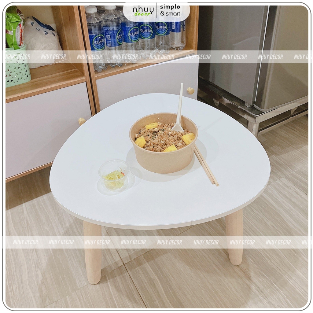 Bàn trà tam giác sofa chân gỗ tự nhiên chắc chắn, Bàn trà ngồi bệt mặt oval hiện đại nhiều màu sắc
