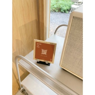 Bảng Gắn Mã QR ADOR Để Bàn, Bảng Gỗ Gắn Mã QR Cho Quán Cà Phê, Nhà Hàng