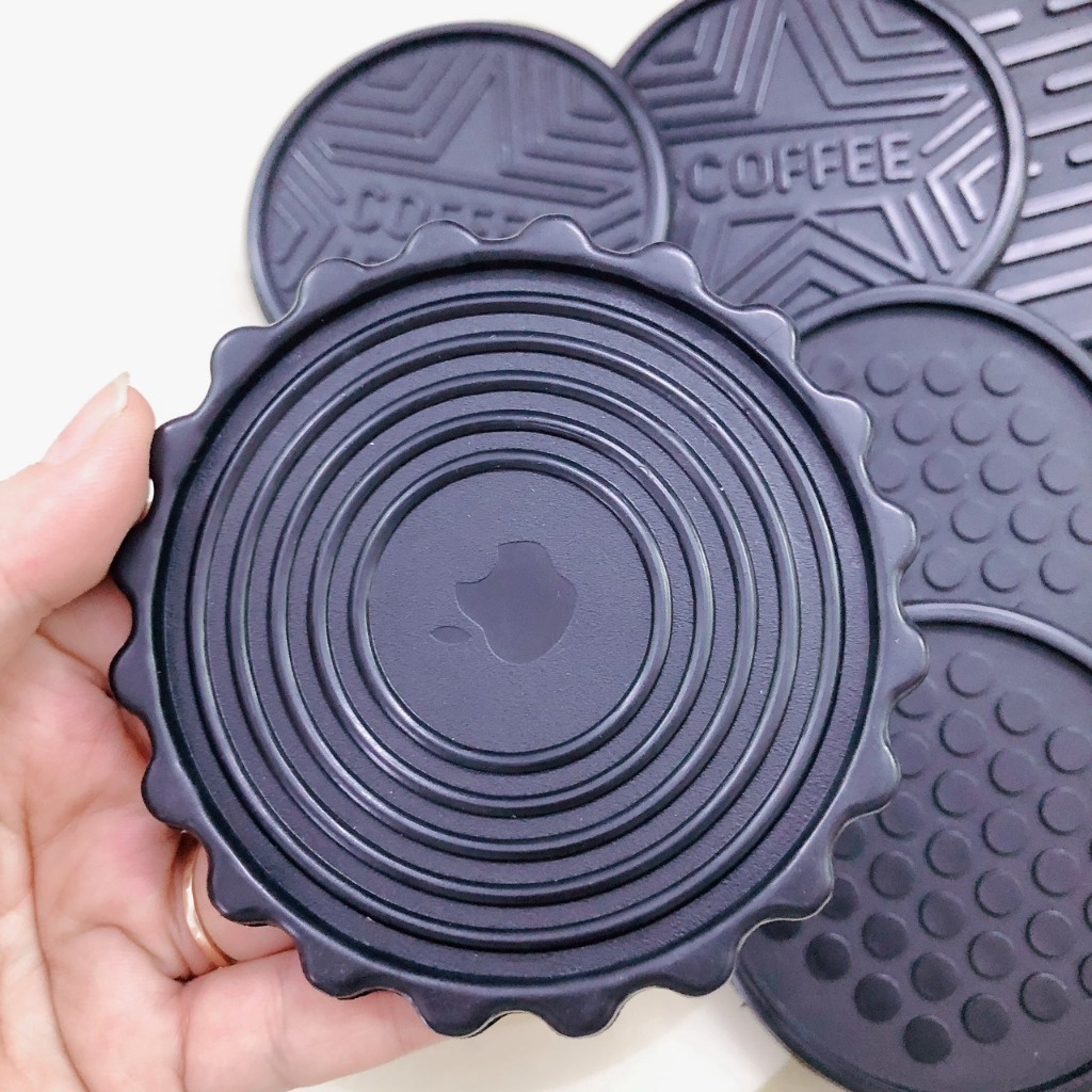 Combo 10 miếng lót ly nhựa dẻo màu đen 9cm - Lót ly nhựa dẻo màu đen FACO sử dụng tiện lợi cho hàng quán