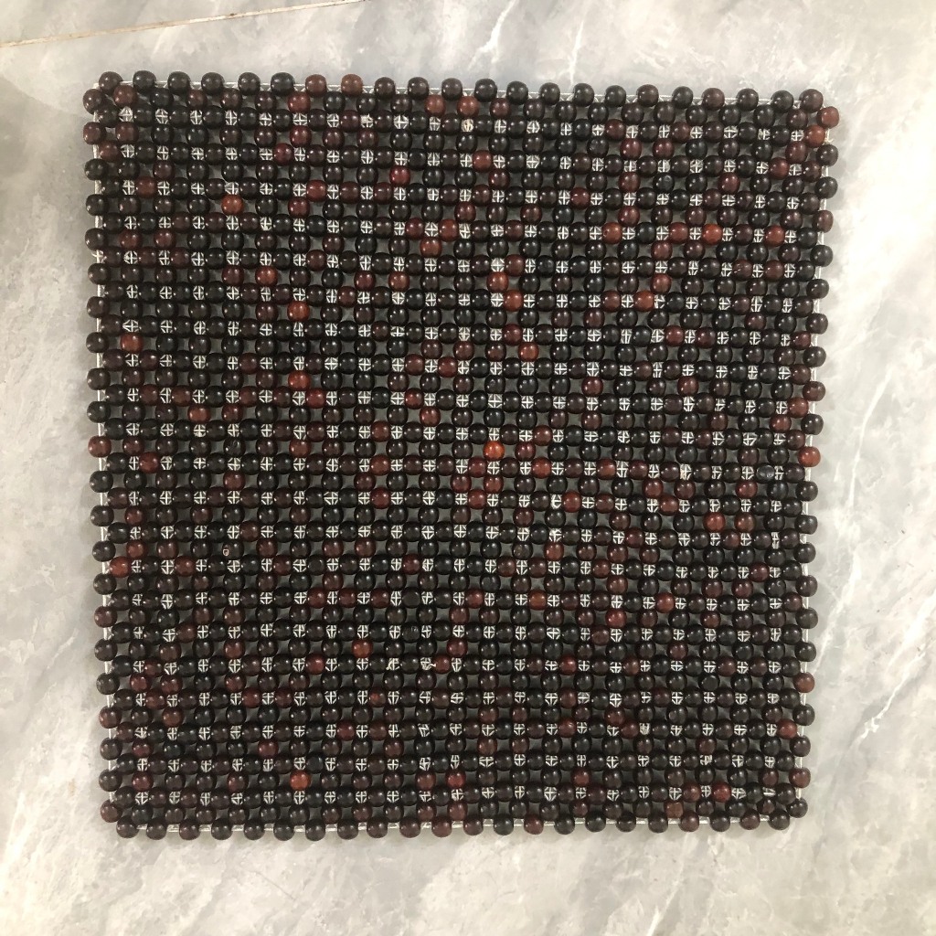Đệm Hạt Gỗ 45x45 cm Trắc đỏ đen sang trọng dành cho xe máy ô tô và nhiều loại ghế giá xưởng Làng Nghề Tiện Nhị Khê