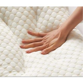 Gối công thái học M2T BEDDING ruột bông gòn trắng kháng khuẩn loại 1 - nặng 1kg/1 chiếc