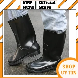 Ủng cao su TGP màu đen, ủng đi mưa chống nước, chống trượt - ủng bảo hộ cho nam vả nữ sử dụng.