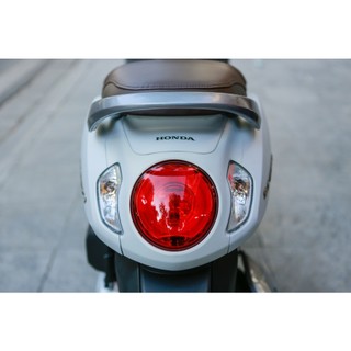 Mica đèn hậu sau Scoopy 110 2021 2022 2023 2024