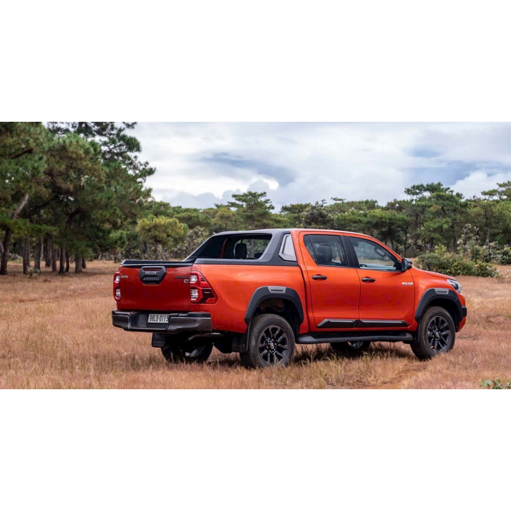 Bộ Cua lốp xe TOYOTA HILUX 2019-2024, Cua bánh mẫu trơn có phản quang Hilux 2021, Nhựa ABS cao cấp