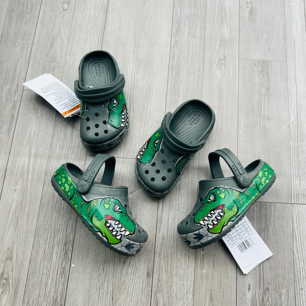 Dép sục Crocs trẻ em màu ghi xanh khủng long xuất dư cho bé trai ...