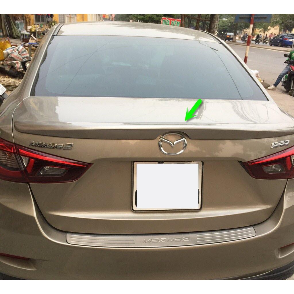 Đuôi gió liền cốp xe Mazda 2 SEDAN 2015-2022 ,HÀNG Nhựa MỘC CHƯA SƠN,Chưa có băng keo 3m