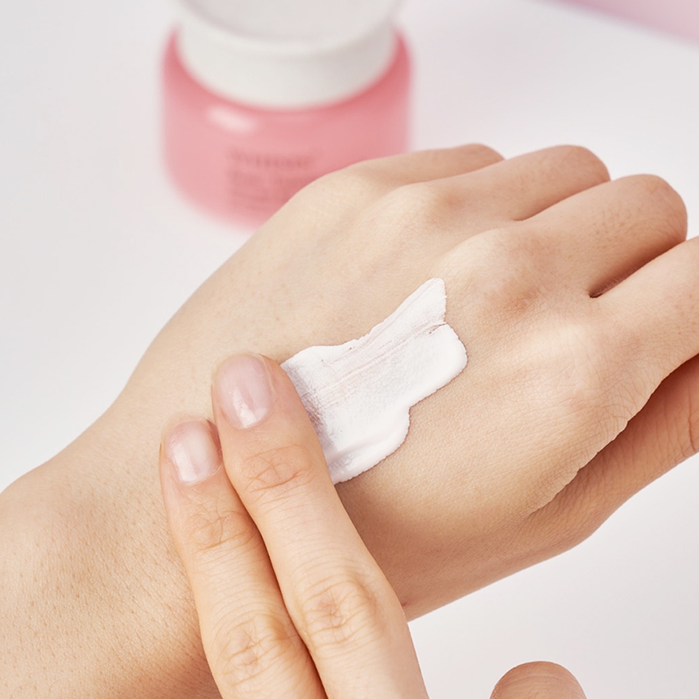 Review Kem Dưỡng Whisis Rose Toneup Cream: Nâng Tone & Trắng Da Tức Thì?