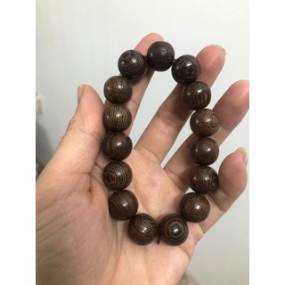 Vòng tay Gỗ Mun đuôi công Phong Thủy Chiêu tài Lộc đón Bình an may mắn giá tại xưởng làng nghề tiện gỗ Nhị Khê