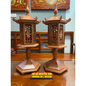 Đèn thờ gỗ hương trang trí bàn thờ đón Tết