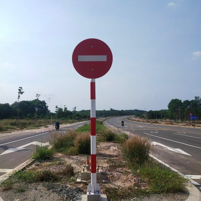 Biển báo giao thông cấm đi ngược chiều | Shopee Việt Nam
