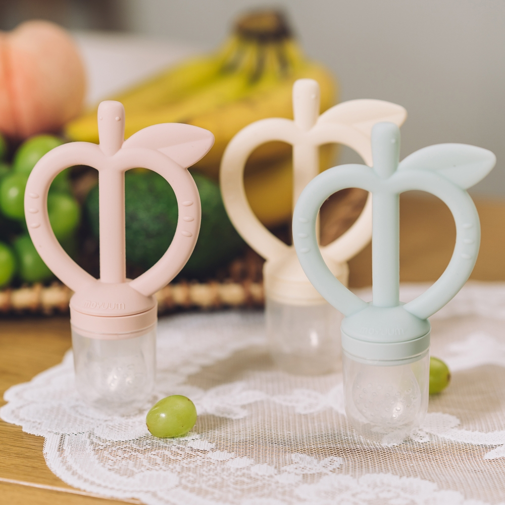 Túi lưới trái cây gặm nướu 2 in 1 Moyuum Feeder Teether - Vàng/Hồng/Xanh