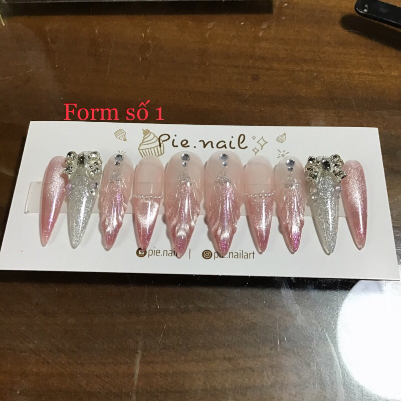 221.(hồng)  nailbox mắt mèo nhũ khổng tước