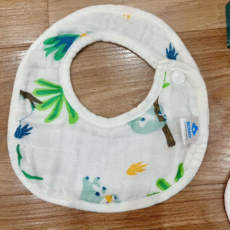 Ảnh Set 2 Yếm Chữ U BONNY cúc vai mềm mịn thấm rớt cho bé 2