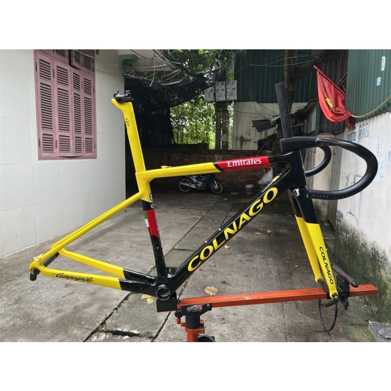 Khung xe đạp thể thao carbon Colnago V3R phanh đĩa màu đen vàng ...