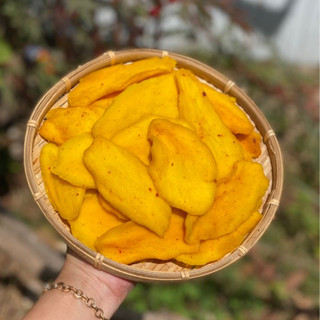 THUYTIENFOOD Xoài Muối Ớt 500gr – Ăn Vặt Chua Cay Ngon – Snack Truyền Thống