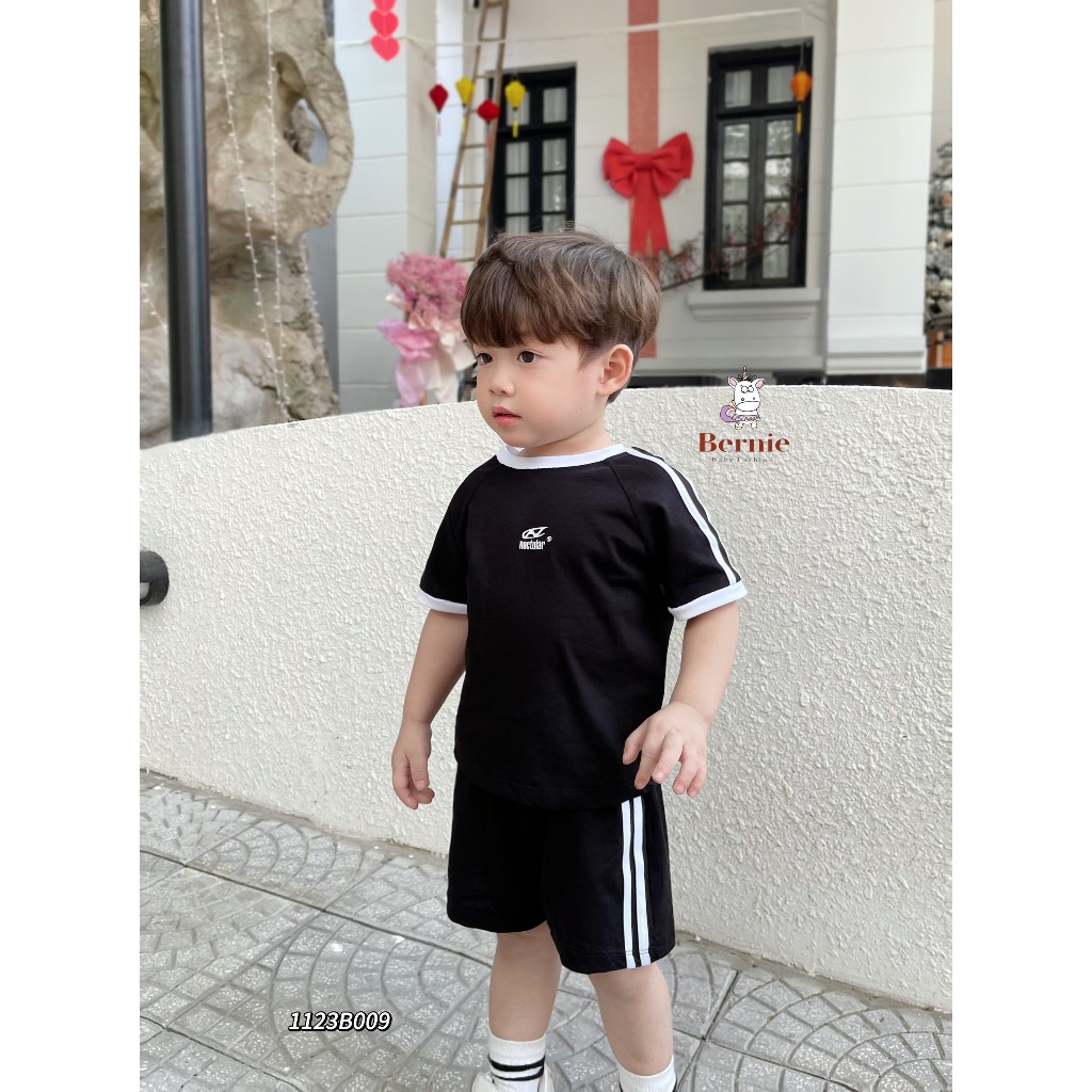 Bộ cotton tay ngắn thể thao bé trai, bộ thun cộc tay phối sọc cá tính cho bé Bernie