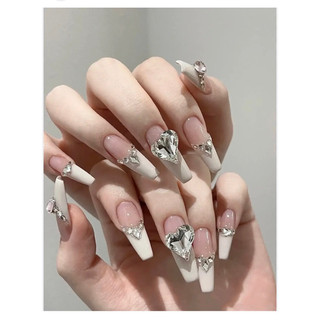 Nail box móng tay giả thiết kế sang chảnh tiểu thư màu trắng đính đá