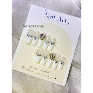 Nail box móng tay giả thiết kế sang chảnh tiểu thư màu trắng đính đá