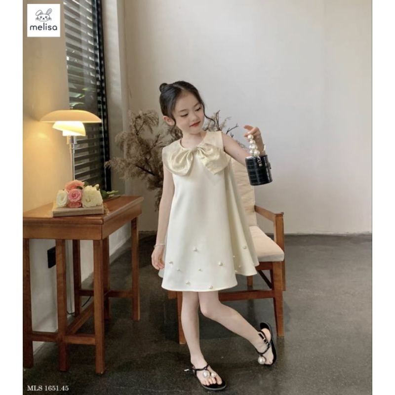 ( Melisa ) Đầm sát nách tafta cổ nhũ, đính ngọc bé gái (12-40 kg)