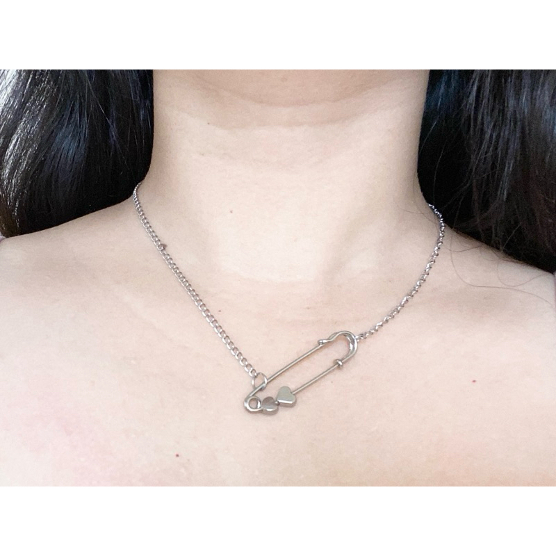 Vòng cổ kim loại safety pin | Shopee Việt Nam