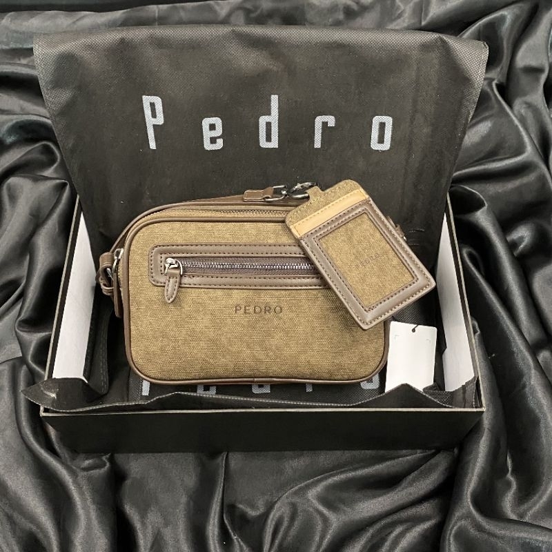 Túi đeo chéo Pedr nhiều ngăn kèm ví đựng thẻ nam tính size 20 | Shopee ...