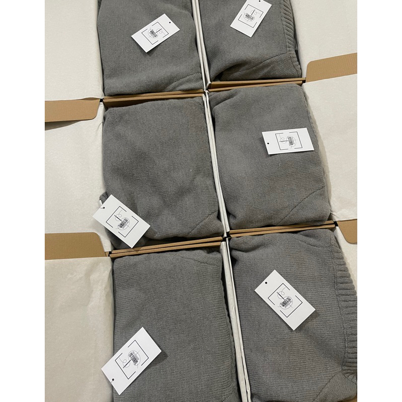 Áo len trễ vai BABY GREY SWEATER ( sản phẩm hiện có thêm TRẮNG) | BigBuy360 - bigbuy360.vn