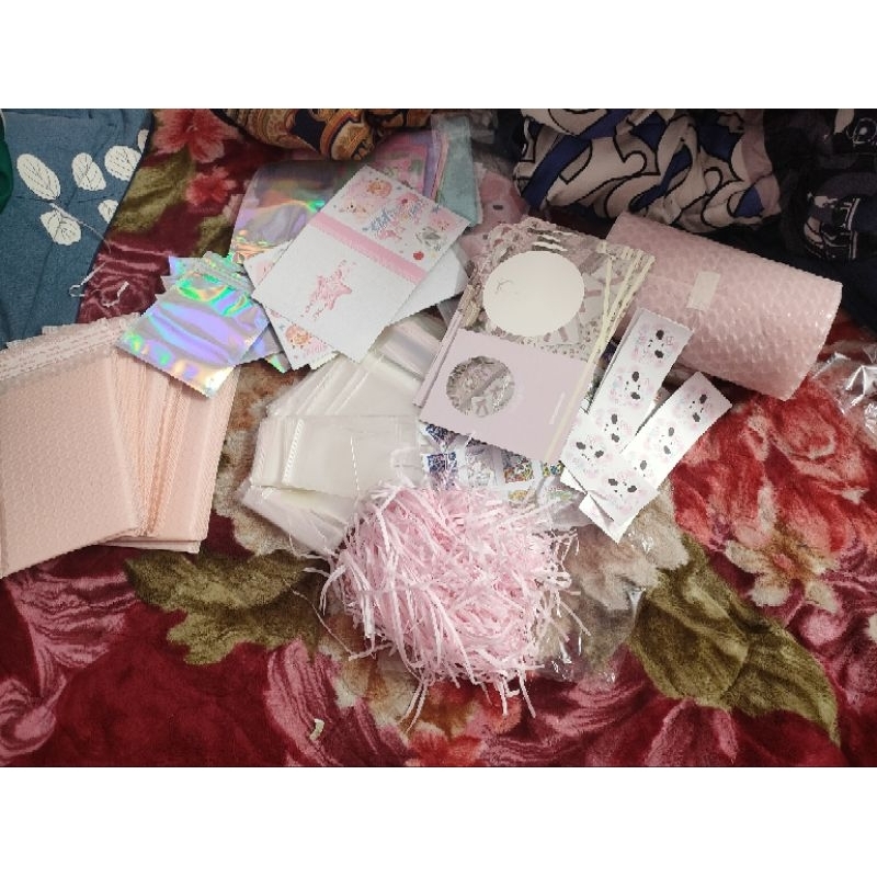Lucky box đồ gói card 💓 siêu rẻ siêu hời.(đọc kĩ mô tả).