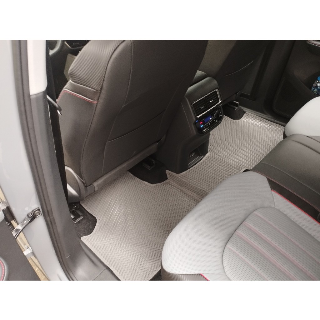 Thảm lót  ô tô KATA cho xe Volkswagen Teramont X (2024) - SUV (5) - Khít với sàn, Chống trơn, Không mùi, Không ẩm mốc