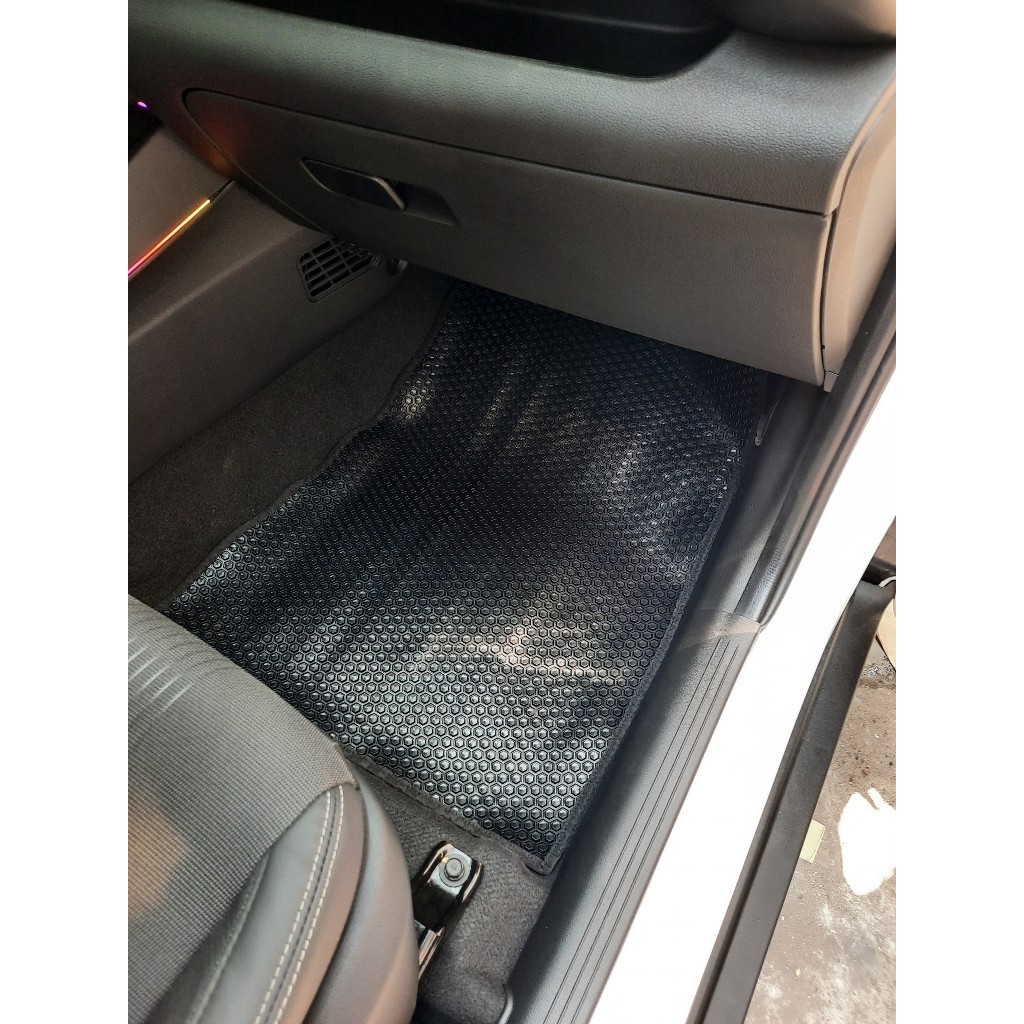 Thảm lót  ô tô KATA cho xe Hyundai Venue (2019- 2025) - SUV (5) - Khít với sàn, Chống trơn, Không mùi, Không ẩm mốc